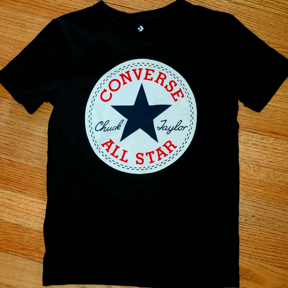 Converse boys sz 8 black tshirt